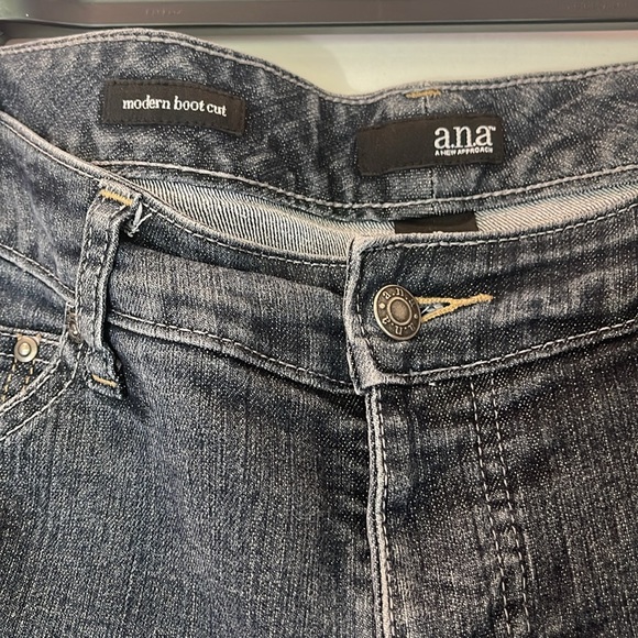 Ana Modern Bootcut size 10 - Picture 2 of 6